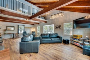 Quiet and Peaceful Home in Allenspark with Deck!
